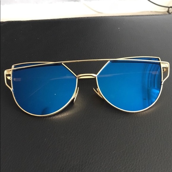 Cross Wire Cat Eye Sunglasses - Picture 3 of 6